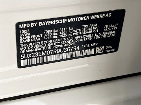 Used 2024 BMW X7 xDrive40i image 32