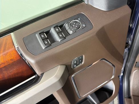 Used 2019 Ford F150 King Ranch w/ Equipment Group 601A Luxury AWD/4WD image 18