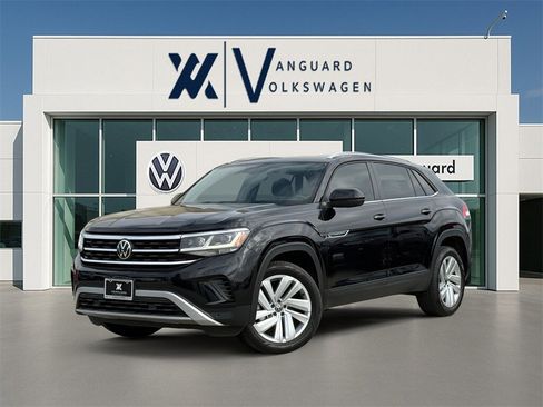 Used 2023 Volkswagen Atlas Cross Sport SE w/ Panoramic Sunroof Package image 1