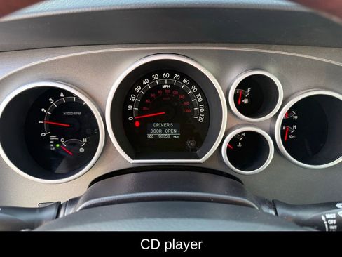 Used 2017 Toyota Sequoia Platinum image 9