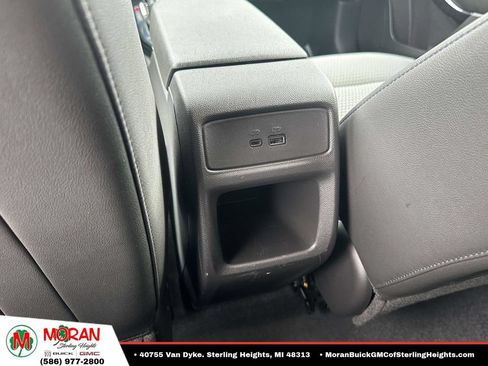 Used 2025 Chevrolet Trax LT w/ LT Convenience Package FWD image 12