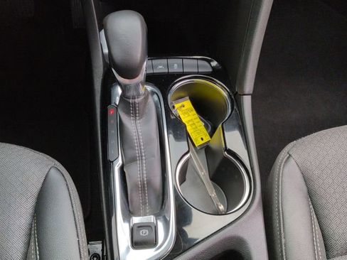 Used 2023 Buick Encore GX Select w/ Sport Touring Package image 17