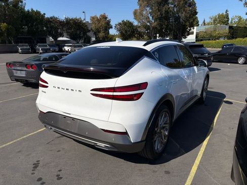 Used 2023 Genesis GV60 Advanced AWD/4WD image 3