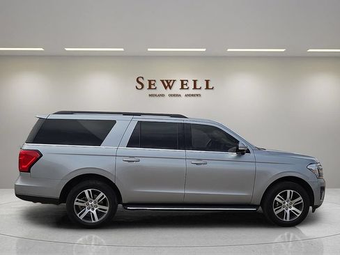Used 2022 Ford Expedition Max XLT AWD/4WD image 5