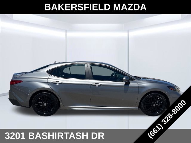 Used 2025 Toyota Camry SE FWD image 6