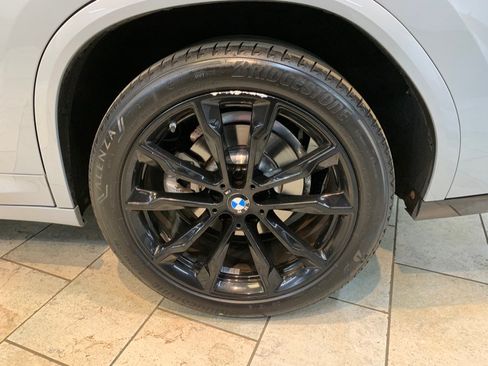 Used 2022 BMW X4 xDrive30i w/ M Sport Package 2 AWD/4WD image 11