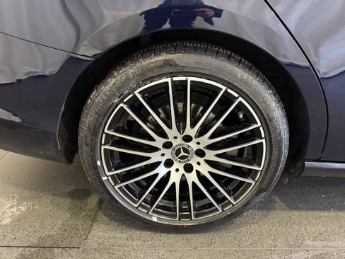 Used 2023 Mercedes-Benz C 300 4MATIC Sedan image 12