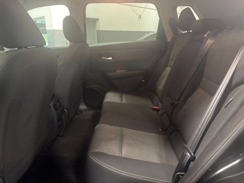 Used 2025 Nissan Rogue SV AWD/4WD image 29