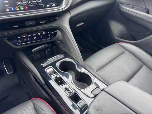 Used 2023 Buick Envision Essence w/ Sport Touring Package image 33