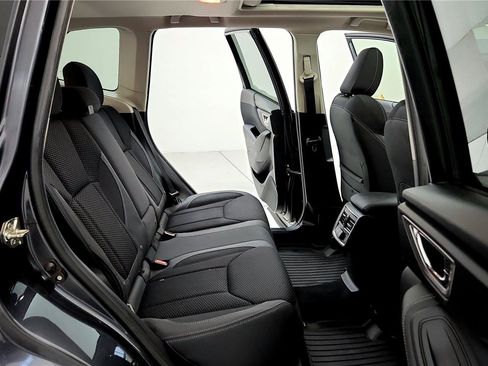 Used 2019 Subaru Forester Premium image 18