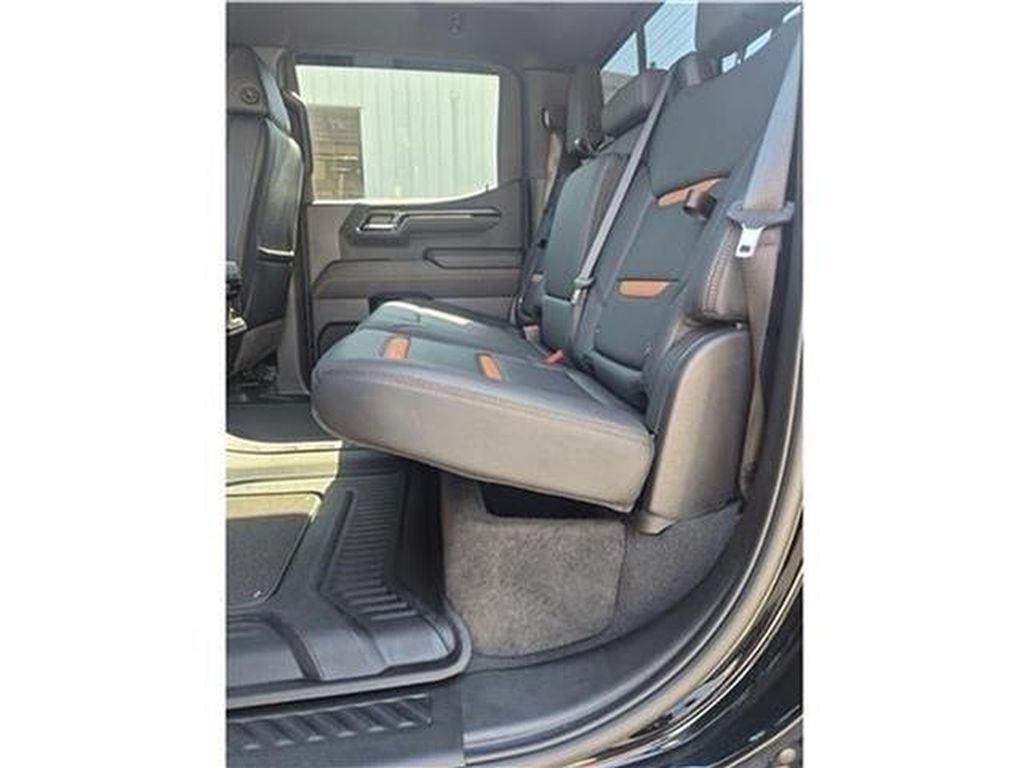 Used 2026 GMC Sierra 1500 AT4 w/ AT4 Premium Package AWD/4WD image 34