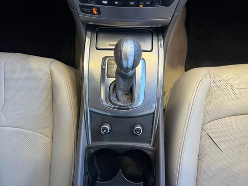 Used 2012 INFINITI G25 Journey image 18