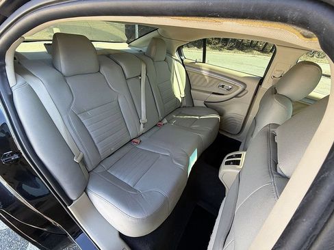 Used 2019 Ford Taurus SE FWD image 21