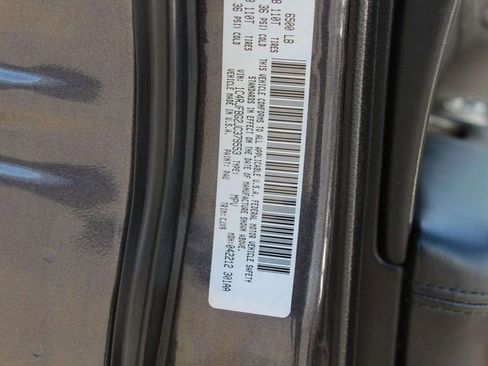 Used 2018 Jeep Grand Cherokee Limited image 32