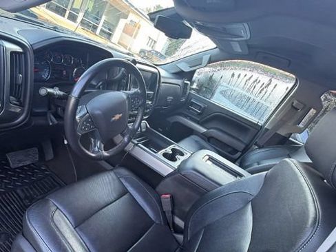 Used 2017 Chevrolet Silverado 2500 LTZ w/ Vortec Plus Package AWD/4WD image 16