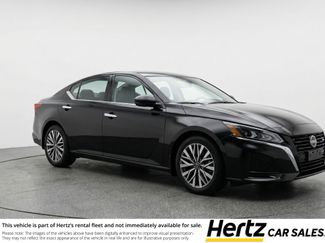 Used 2025 Nissan Altima 2.5 SV video 1