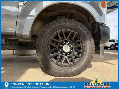 Used 2022 Ford F250 XL w/ Power Equipment Group AWD/4WD image 8