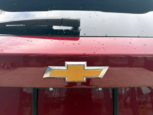 Used 2025 Chevrolet Trax LS FWD image 42