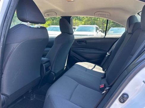 Used 2022 Toyota Corolla LE FWD image 23