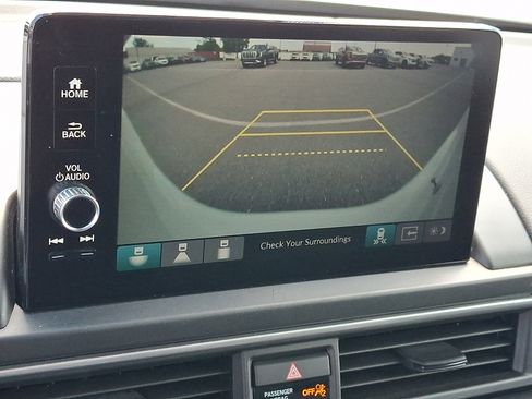 Used 2025 Honda Pilot EX-L image 21