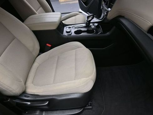 Used 2023 Chevrolet Traverse LS w/ Midnight/Sport Edition FWD image 29