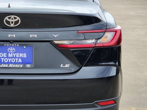 Used 2026 Toyota Camry LE FWD image 9