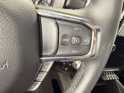 Used 2024 RAM 1500 Laramie AWD/4WD image 16