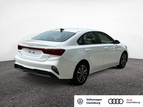 Used 2024 Kia Forte LXS FWD image 5