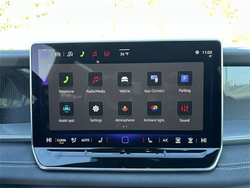 New 2026 Volkswagen Tiguan SE R-Line image 24