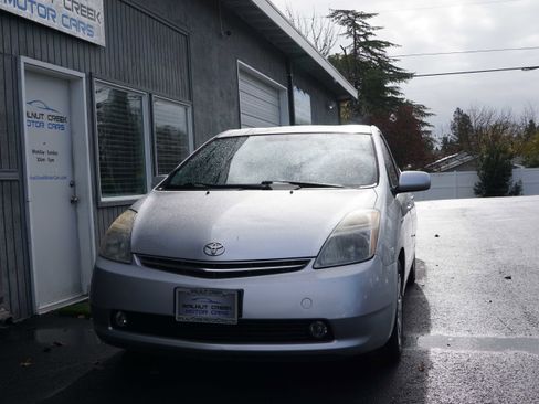 Used 2009 Toyota Prius Touring image 2