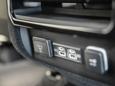 New 2026 Jeep Grand Wagoneer L 4WD image 36