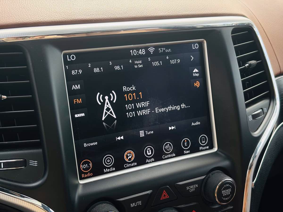 Used 2018 Jeep Grand Cherokee Summit w/ Skid Plate Group AWD/4WD image 66