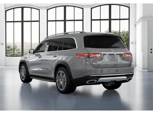 New 2026 Mercedes-Benz GLS 450 4MATIC image 28