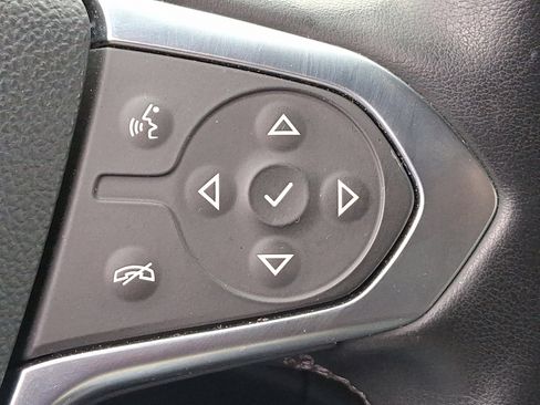 Certified 2023 Chevrolet Traverse LT image 24