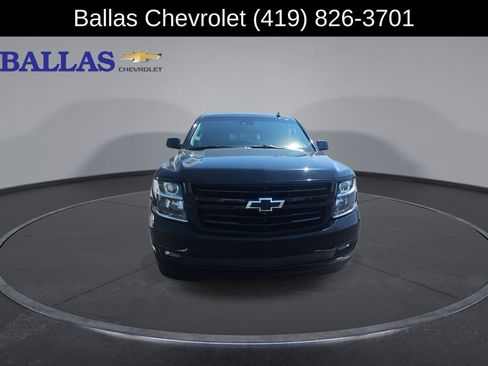 Certified 2018 Chevrolet Suburban Premier AWD/4WD image 3