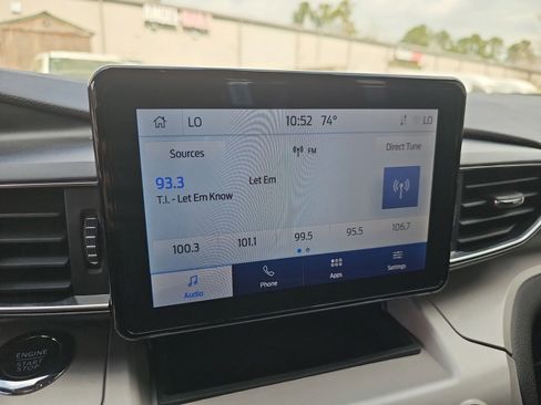 Used 2023 Ford Explorer XLT w/ Equipment Group 202A AWD/4WD image 24