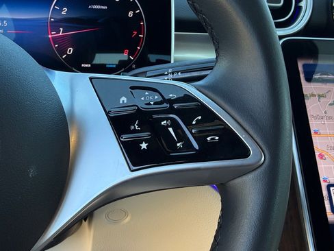 Used 2025 Mercedes-Benz C 300 Sedan image 34