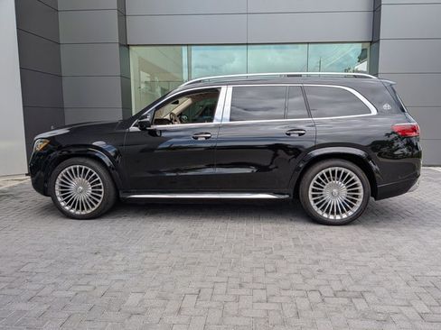 Used 2024 Mercedes-Benz Maybach GLS 600 4MATIC image 8