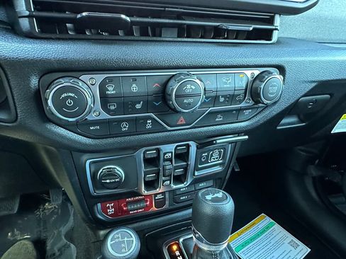 New 2026 Jeep Wrangler Unlimited Sport AWD/4WD image 25