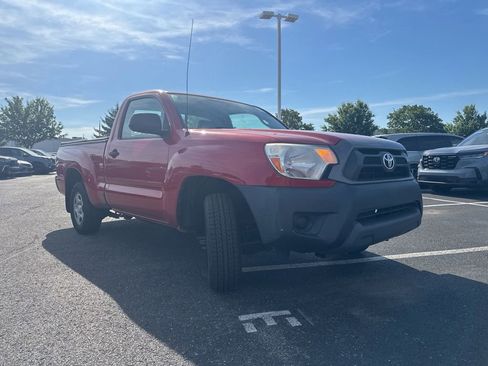 Used 2014 Toyota Tacoma 2WD Regular Cab image 12