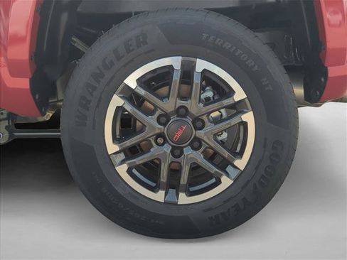 Used 2026 Toyota Tacoma TRD Sport w/ TRD Sport Upgrade Package RWD image 7