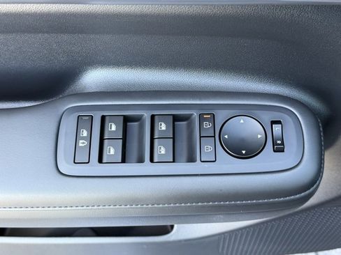 Used 2025 Hyundai Santa Fe SEL image 13