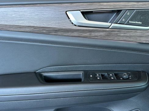 New 2026 Volkswagen Atlas SEL Premium R-Line image 10