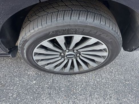 Used 2020 Lincoln Navigator Reserve w/ Luxury Package image 11