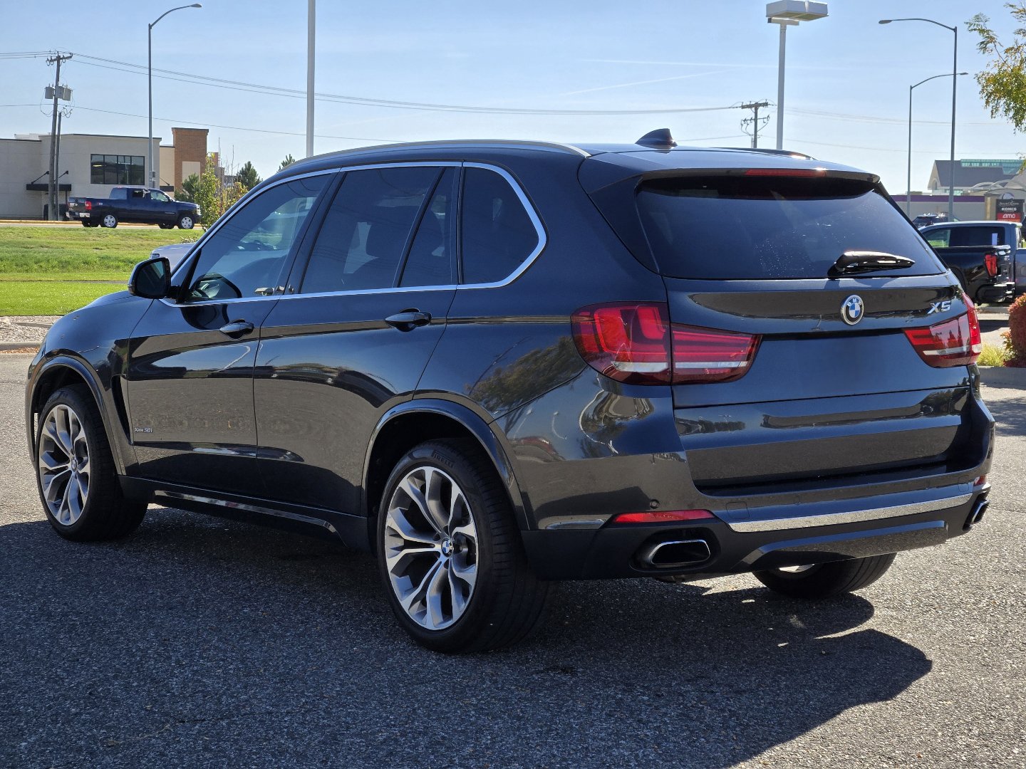 Used 2017 BMW X5 xDrive50i AWD/4WD image 8