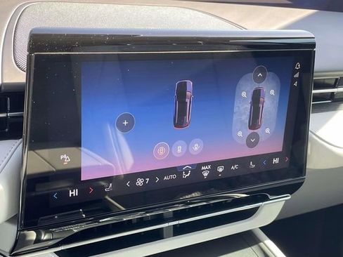 New 2026 Lincoln Nautilus Reserve image 21