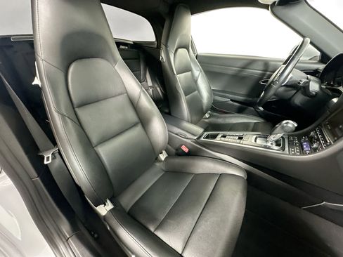 Certified 2015 Porsche 911 Targa 4S image 28