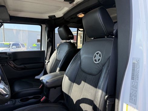 Used 2015 Jeep Wrangler Unlimited Sport AWD/4WD image 15