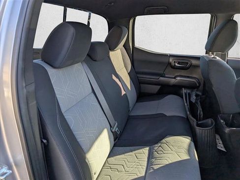 Certified 2021 Toyota Tacoma TRD Off-Road image 17