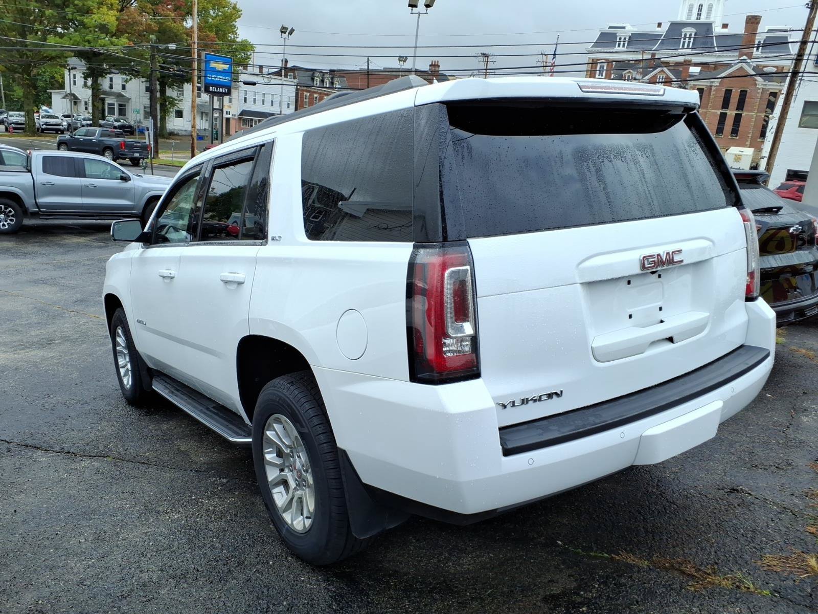 Certified 2020 GMC Yukon SLT w/ Open Road Package AWD/4WD image 7